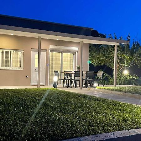 הוילה אורופוס M & F House מראה חיצוני תמונה